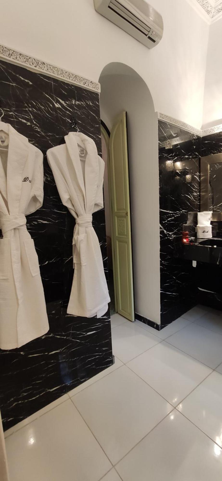 Dar Andamaure Hotel Маракеш Стая снимка